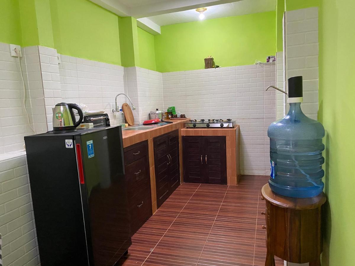Villa Melanting كارانغاسِم المظهر الخارجي الصورة