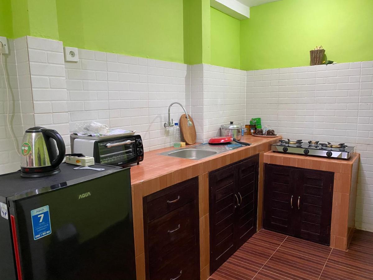 Villa Melanting كارانغاسِم المظهر الخارجي الصورة